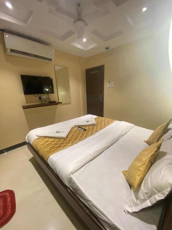 Garden Creek Residency - Near To Mumbai International Airport Hotel Bagian luar foto