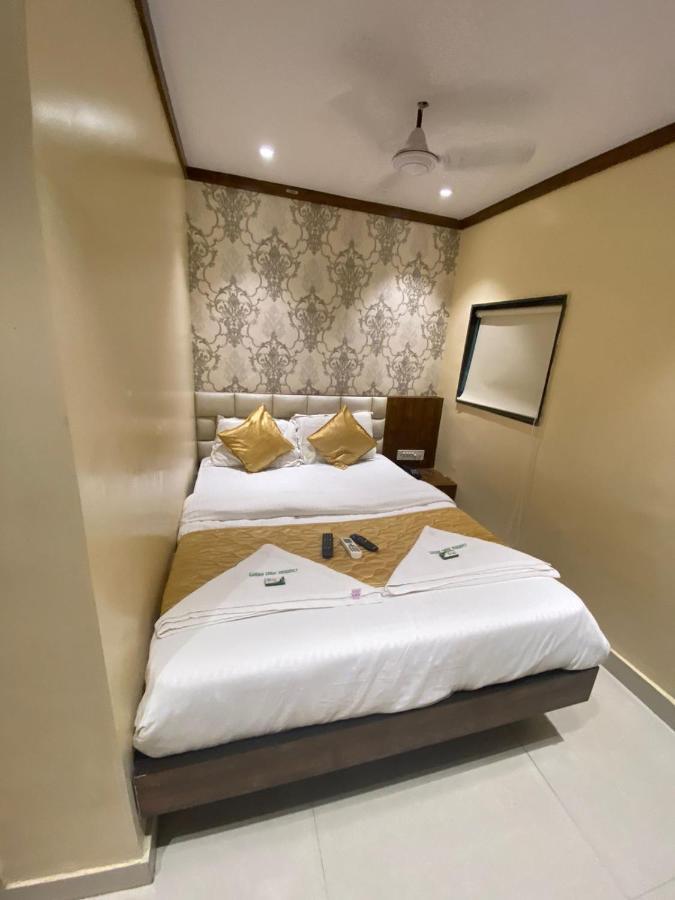 Garden Creek Residency - Near To Mumbai International Airport Hotel Bagian luar foto