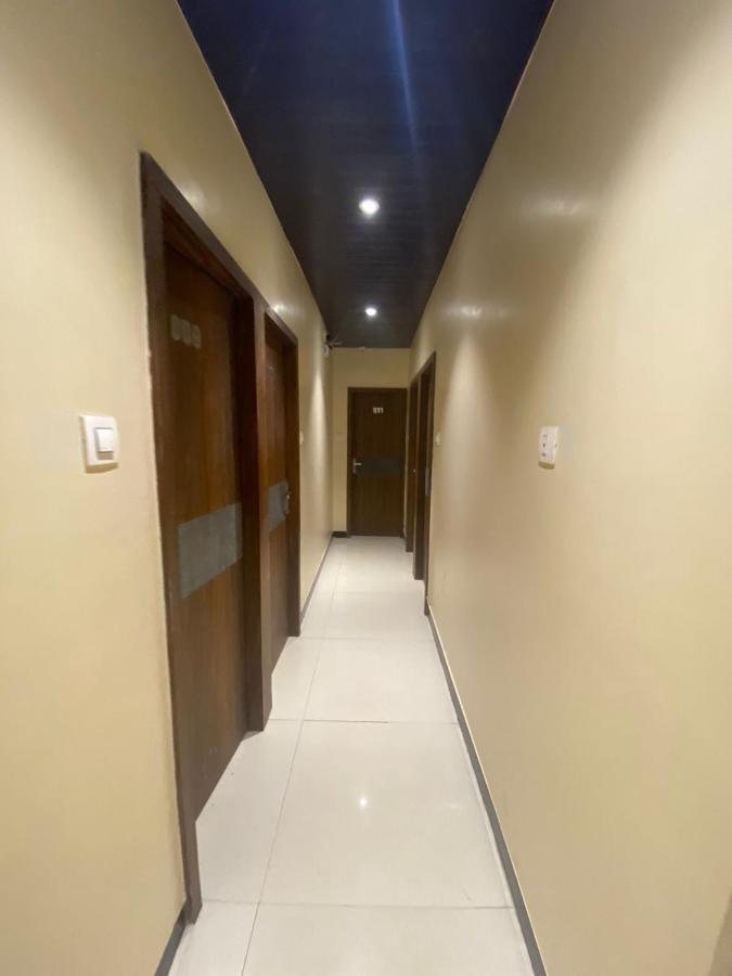 Garden Creek Residency - Near To Mumbai International Airport Hotel Bagian luar foto