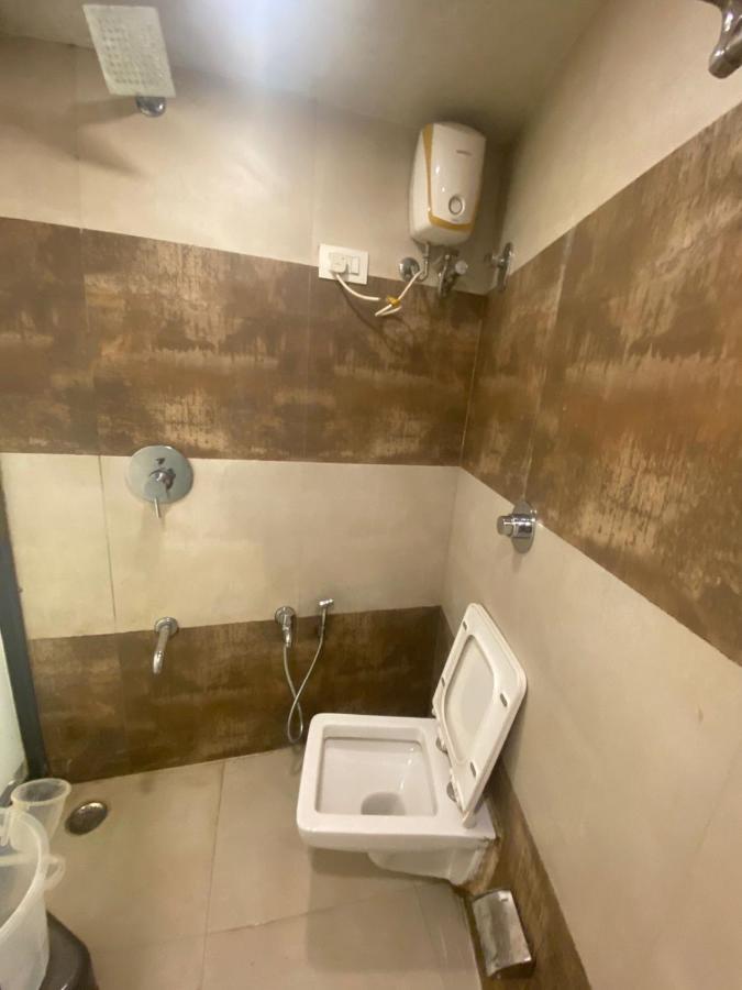 Garden Creek Residency - Near To Mumbai International Airport Hotel Bagian luar foto