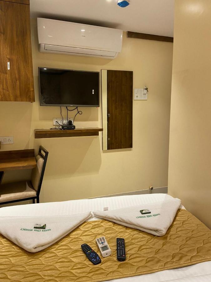 Garden Creek Residency - Near To Mumbai International Airport Hotel Bagian luar foto