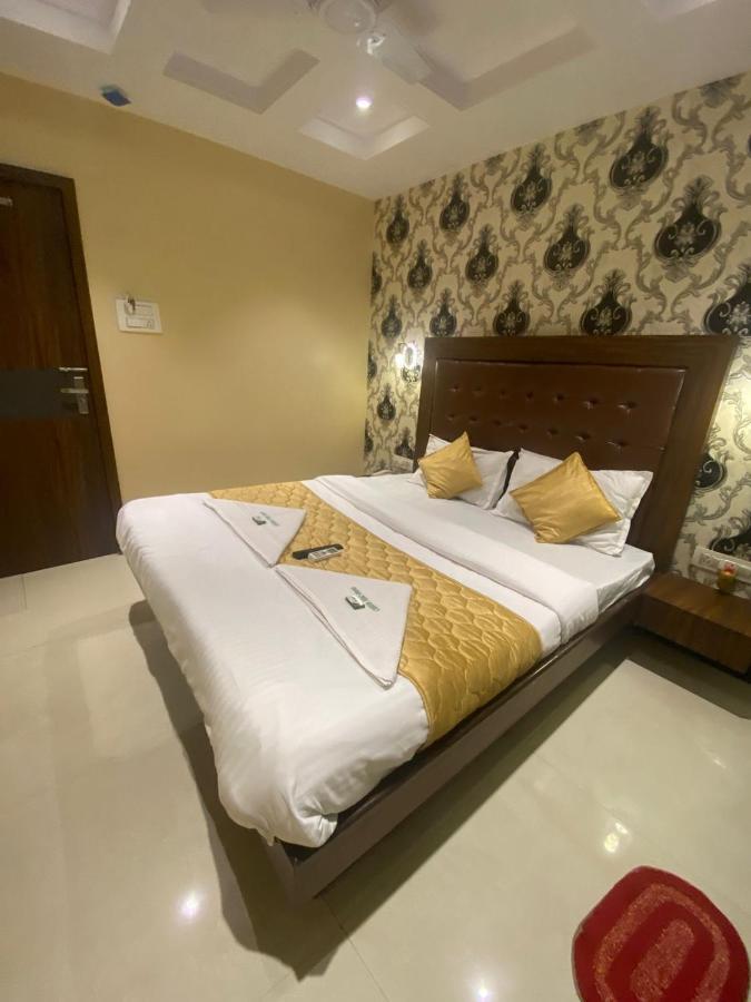 Garden Creek Residency - Near To Mumbai International Airport Hotel Bagian luar foto