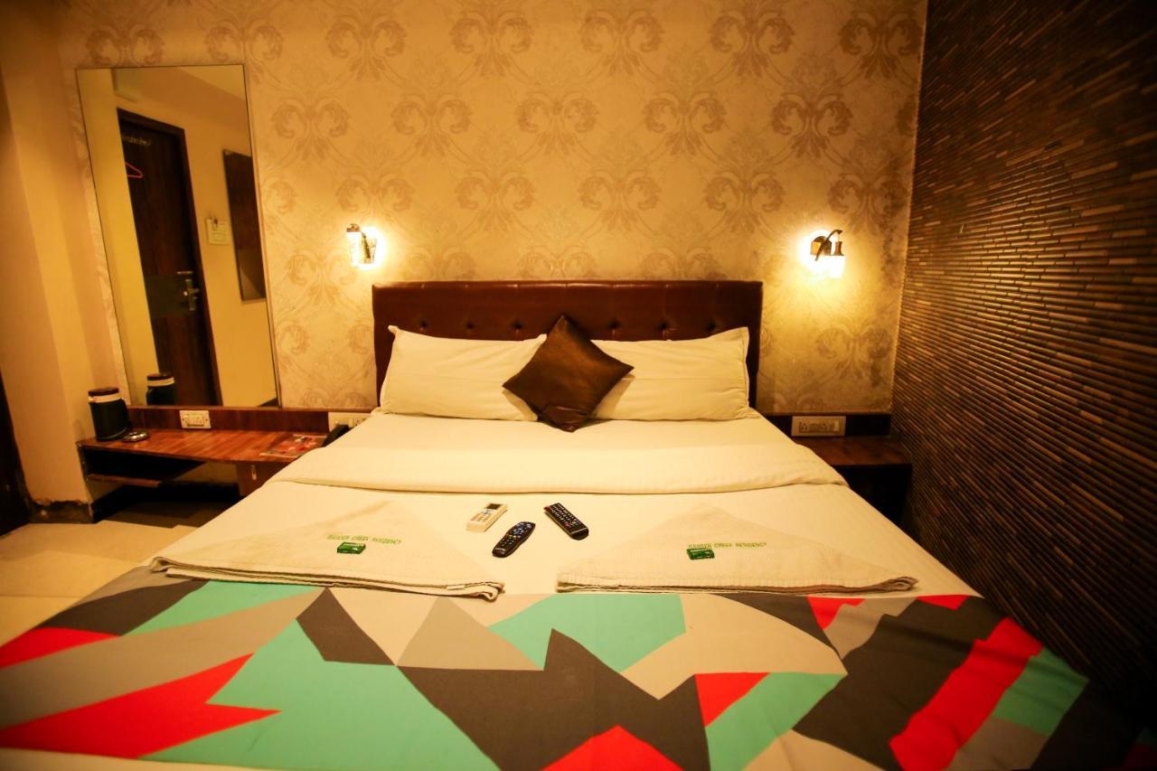 Garden Creek Residency - Near To Mumbai International Airport Hotel Bagian luar foto