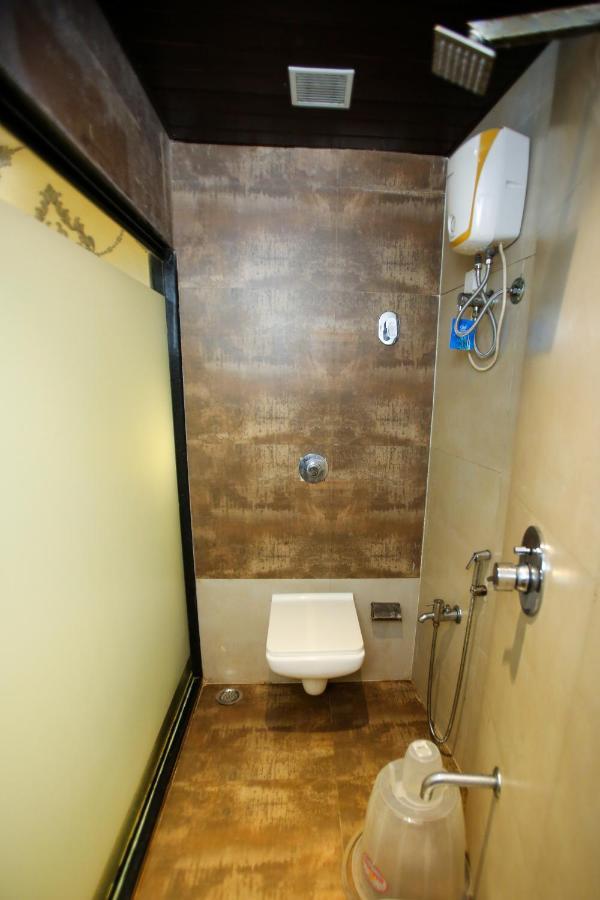 Garden Creek Residency - Near To Mumbai International Airport Hotel Bagian luar foto